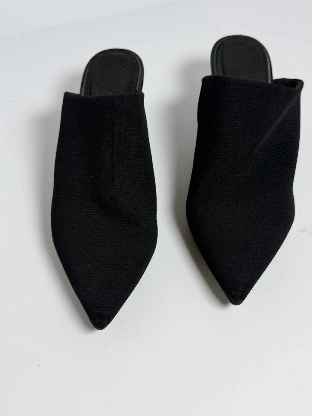 Anne Klein Black Knit Slip-On Kitten Mules – Size 6.5M